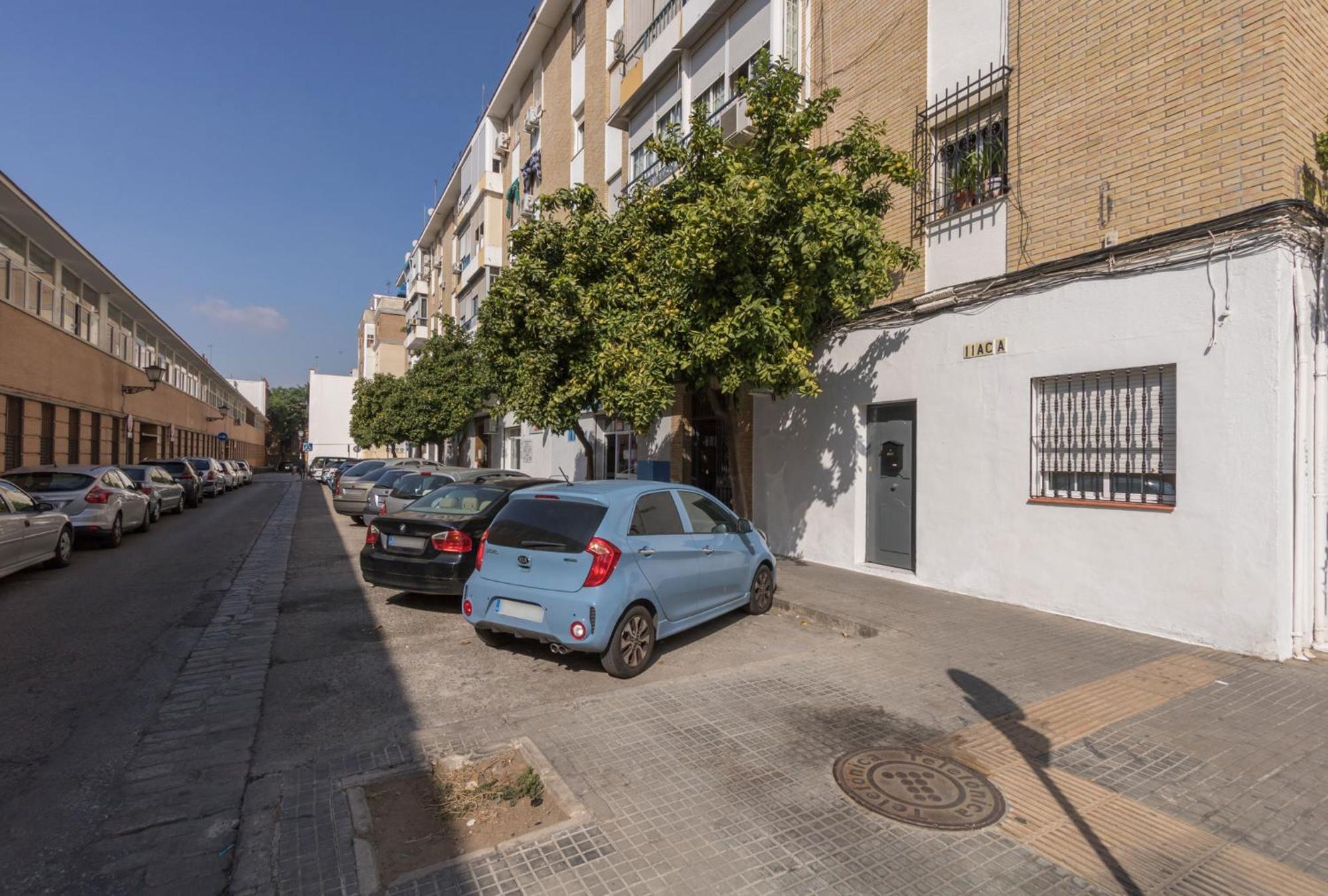 Justino Triana Central By Valcambre Seville Luaran gambar